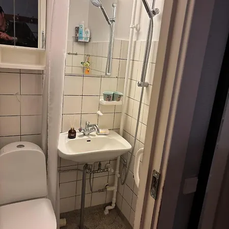 Leilighet 2 Min From Airport 10 Min To
